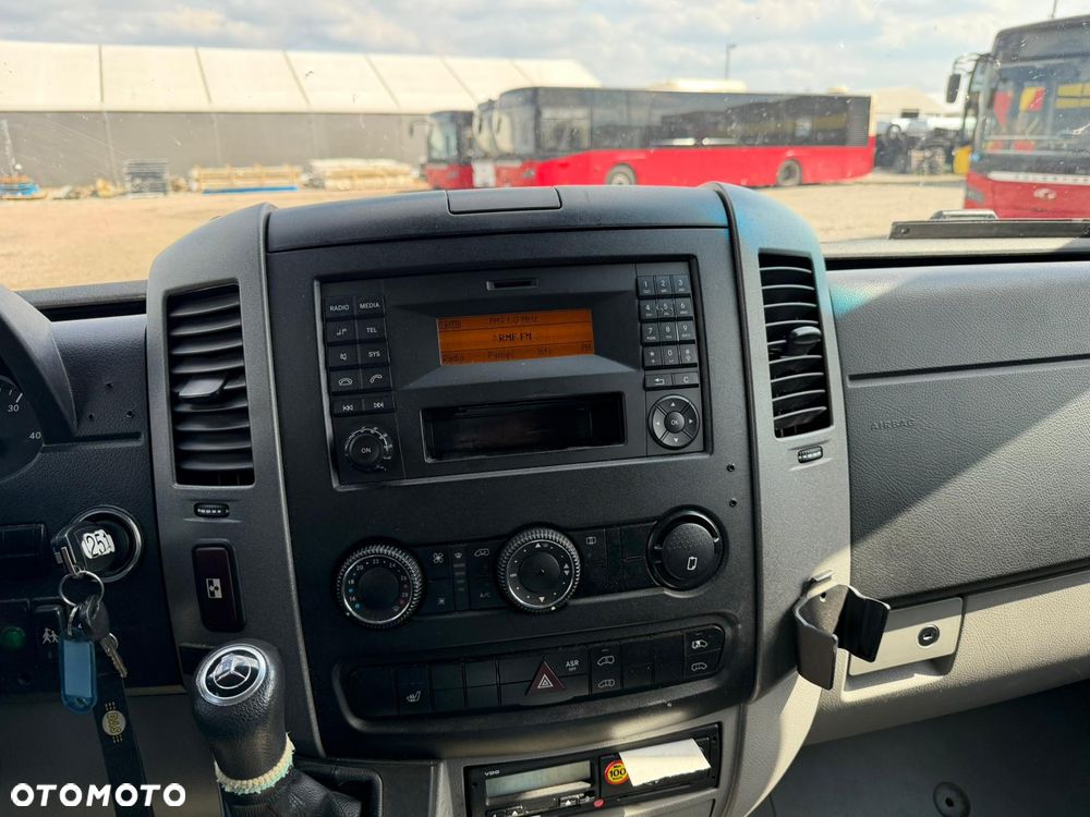 Mercedes-Benz Sprinter 516 - 10