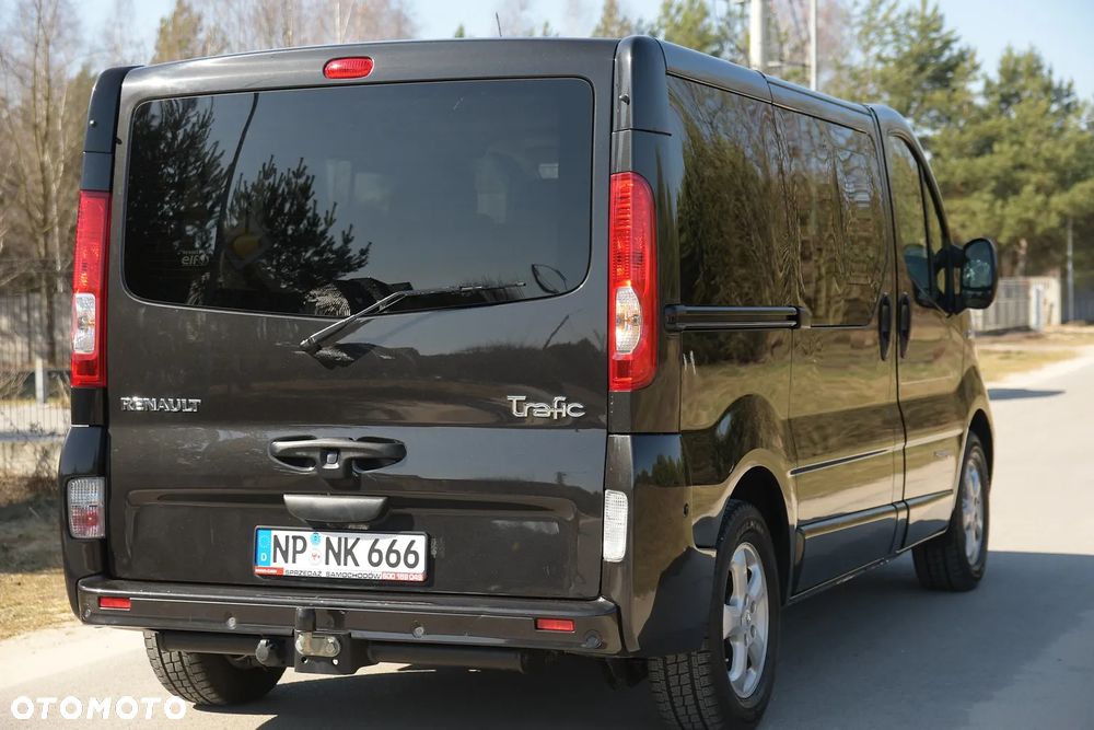 Renault Trafic FAP Grand Passenger Black Edition - 7
