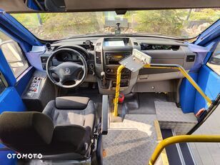 Mercedes-Benz Sprinter - 13