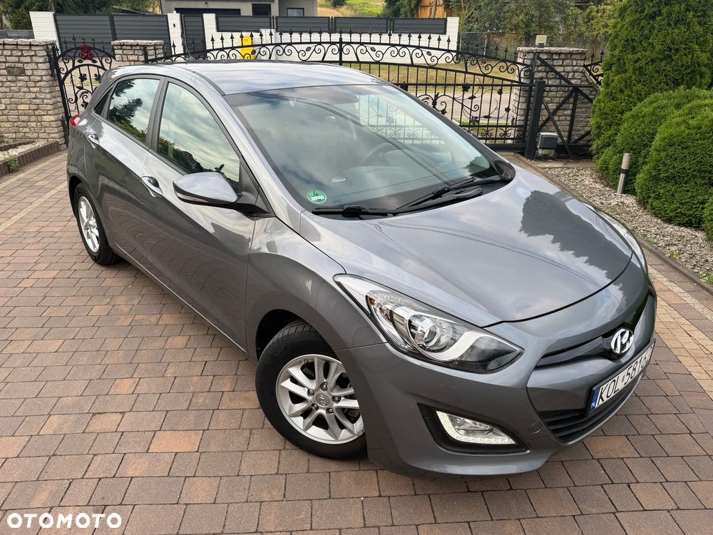 Hyundai i30 i30cw 1.6 Automatik Trend - 1
