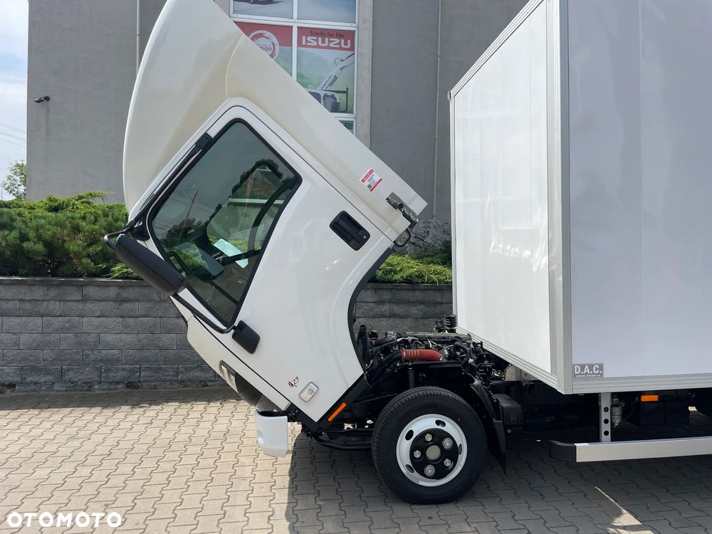 Isuzu M29 MY2025 - 18