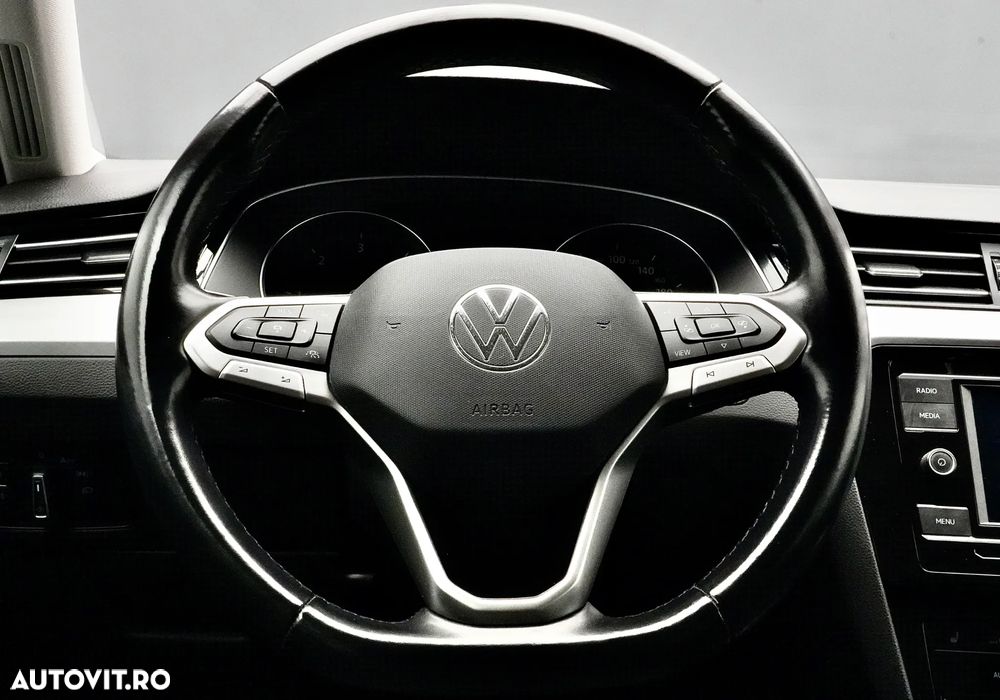 Volkswagen Passat 2.0 TDI DSG Comfortline - 18