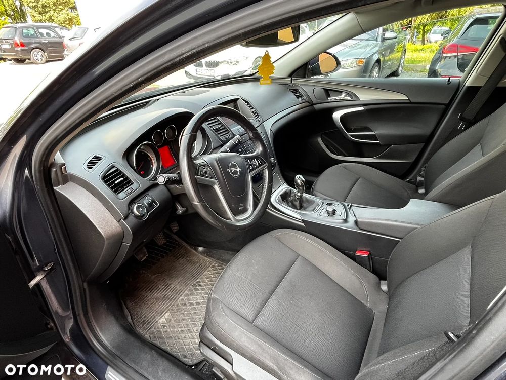 Opel Insignia 2.0 CDTI - 10
