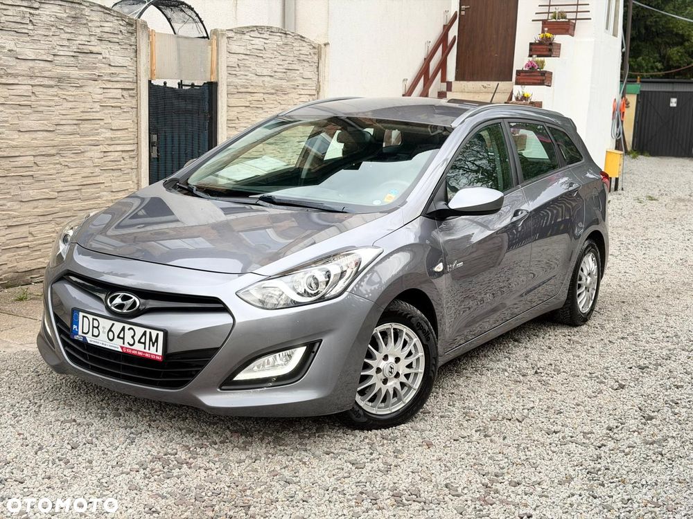 Hyundai i30 blue 1.6 CRDi Style - 2
