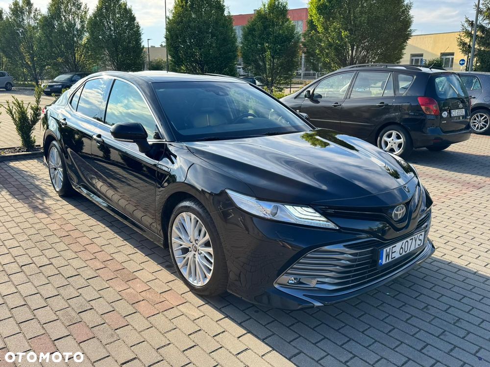 Toyota Camry 2.5 Hybrid Executive CVT - 1