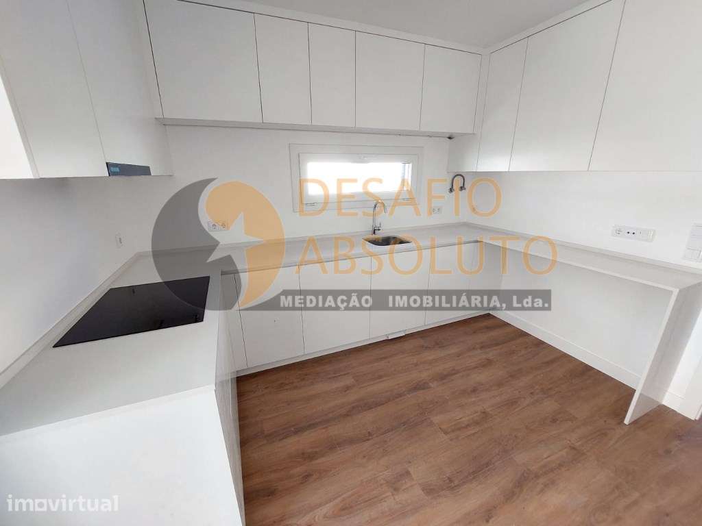 Apartamento T3 c/ Varanda, Pinhal do General - Fernão Ferro - Grande imagem: 4/6