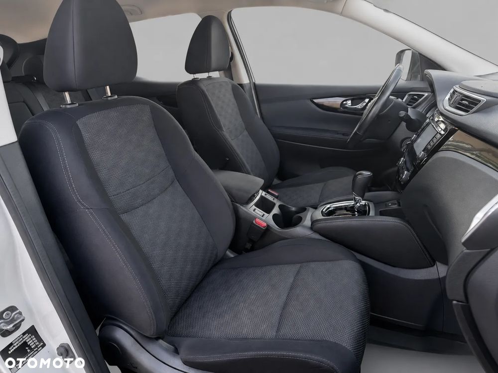 Nissan Qashqai 1.2 DIG-T Xtronic TEKNA - 17