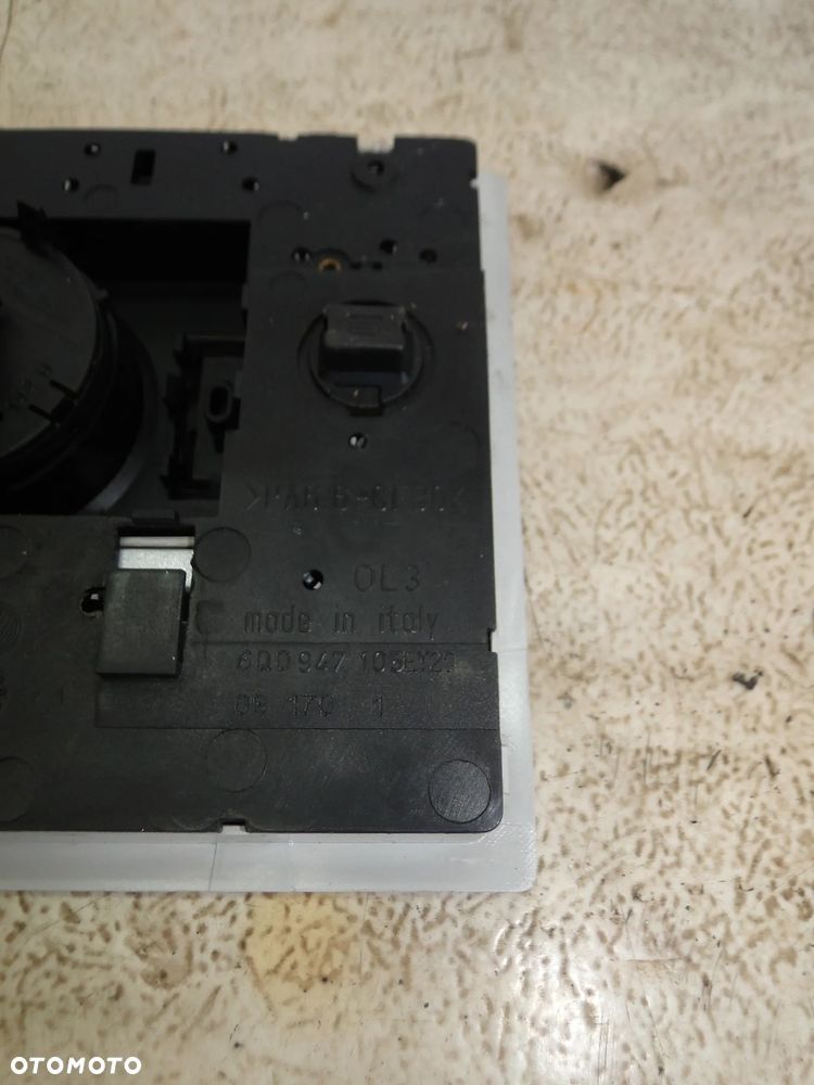 SEAT VW AUDI SKODA LAMPKA LAMPA OŚWIETLENINE KABINY PODSUFITKI EUROPA - 3