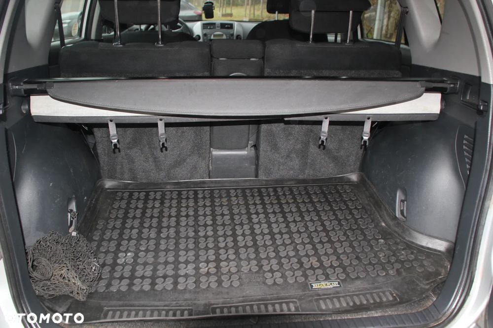 Toyota RAV4 2.0 VVT-i Luna - 9