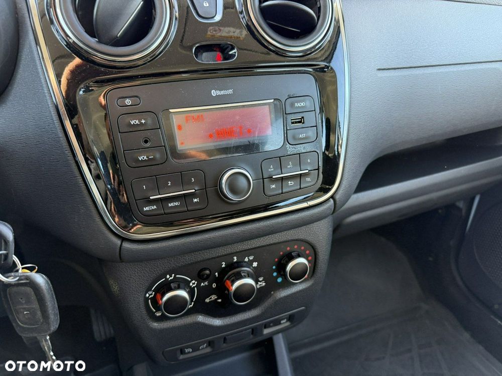 Dacia Dokker 1.5 Blue dCi Laureate - 11