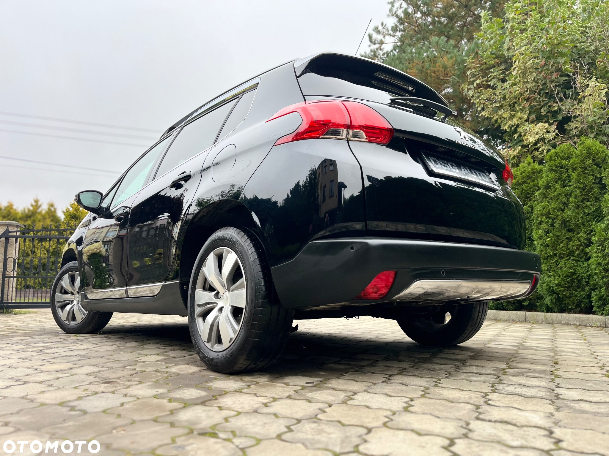 Peugeot 2008 - 13