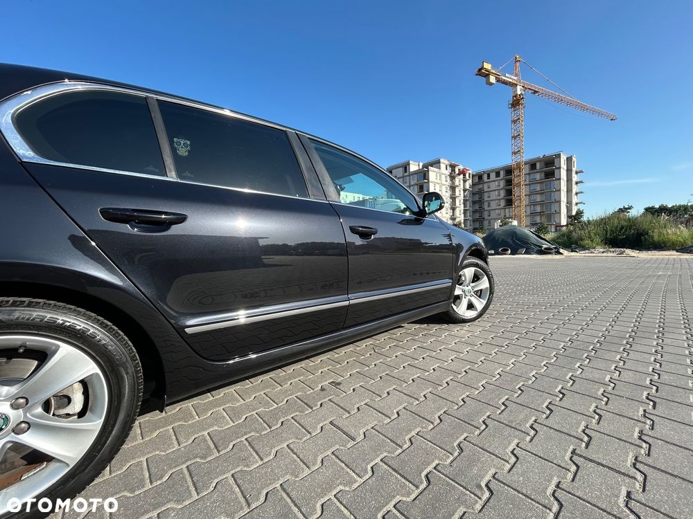Skoda Superb 1.8 TSI Ambition DSG - 8