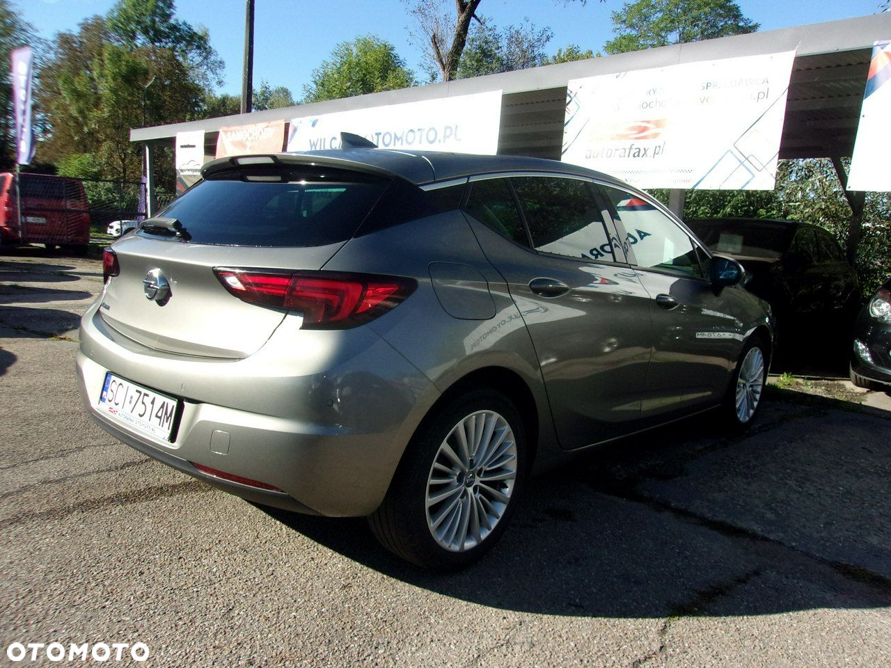 Opel Astra 1.4 Turbo Innovation - 11