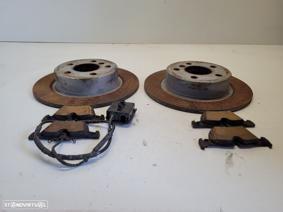 Conjunto discos traseiros BMW I3 I01 6799367 Originais c/ calços - 2