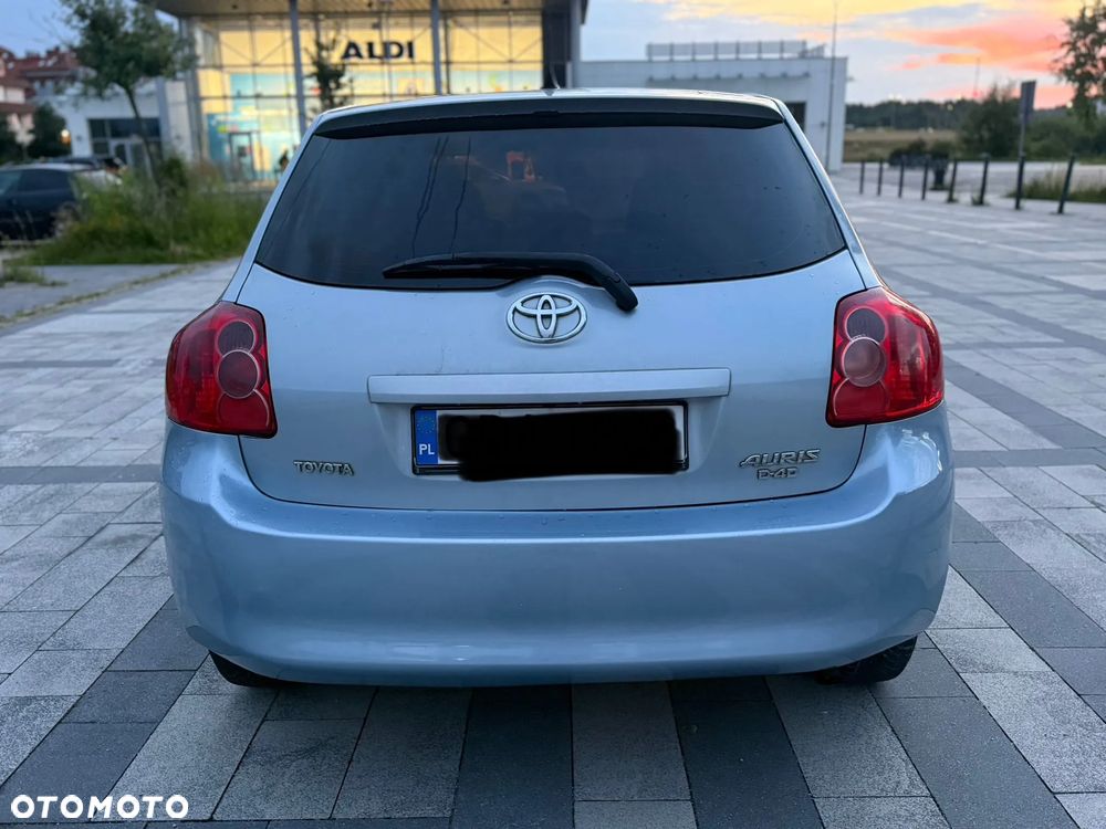 Toyota Auris 1.4 D-4D Premium - 5