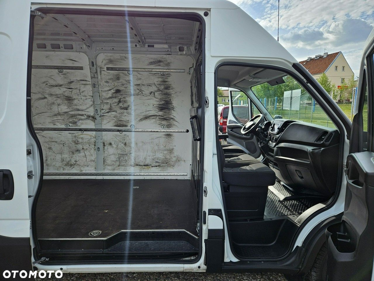 Iveco Daily 35S18 - 10