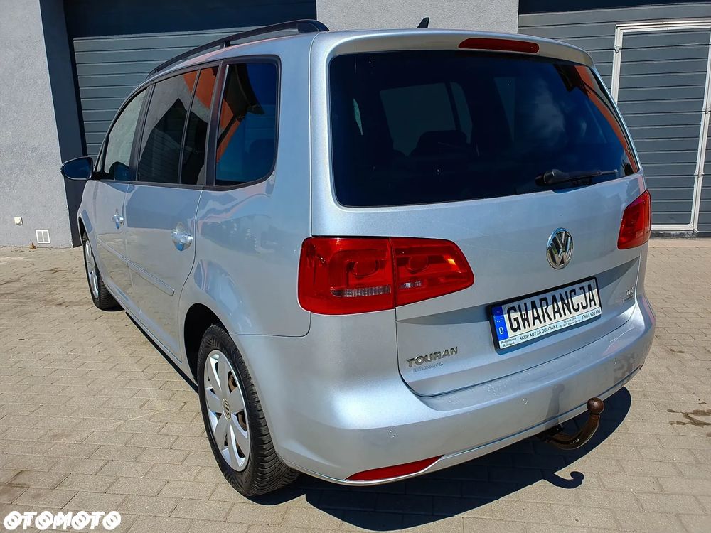 Volkswagen Touran - 22