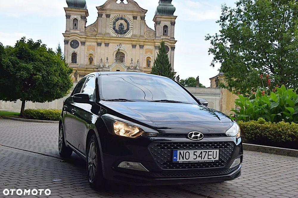 Hyundai i20 blue 1.2 Classic - 1