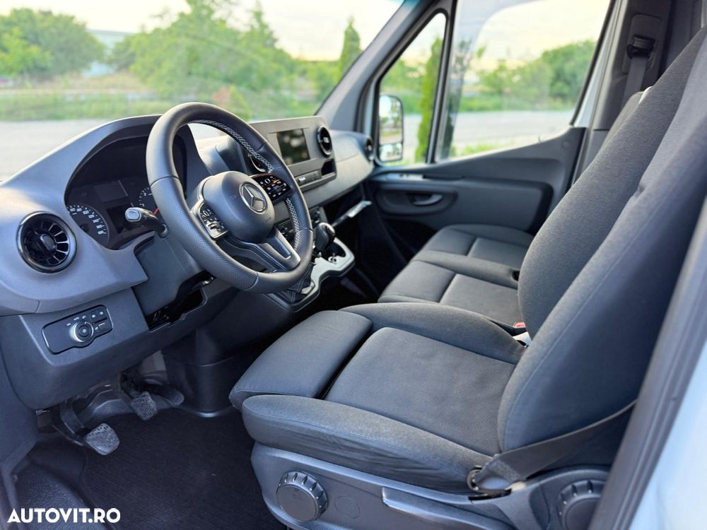 Mercedes-Benz Sprinter - 27