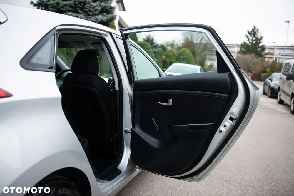 Hyundai i30 1.4 Style - 33