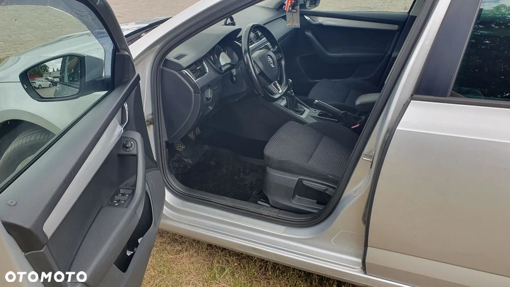 Skoda Octavia 1.6 TDI Ambition - 9