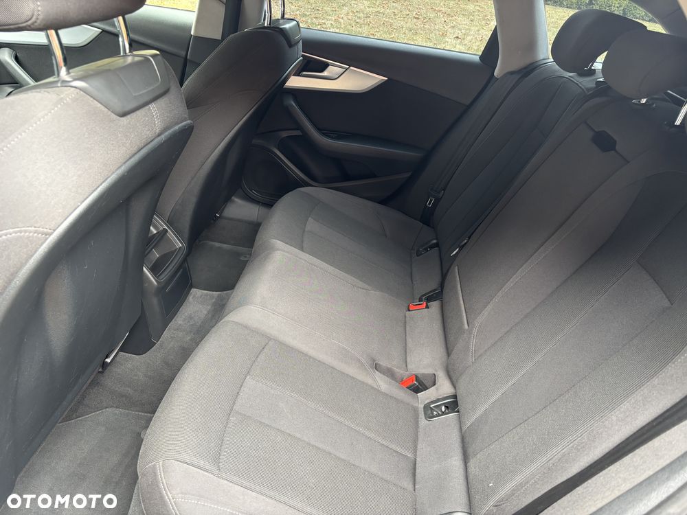 Audi A4 Avant 2.0 TDI Quattro S tronic - 16