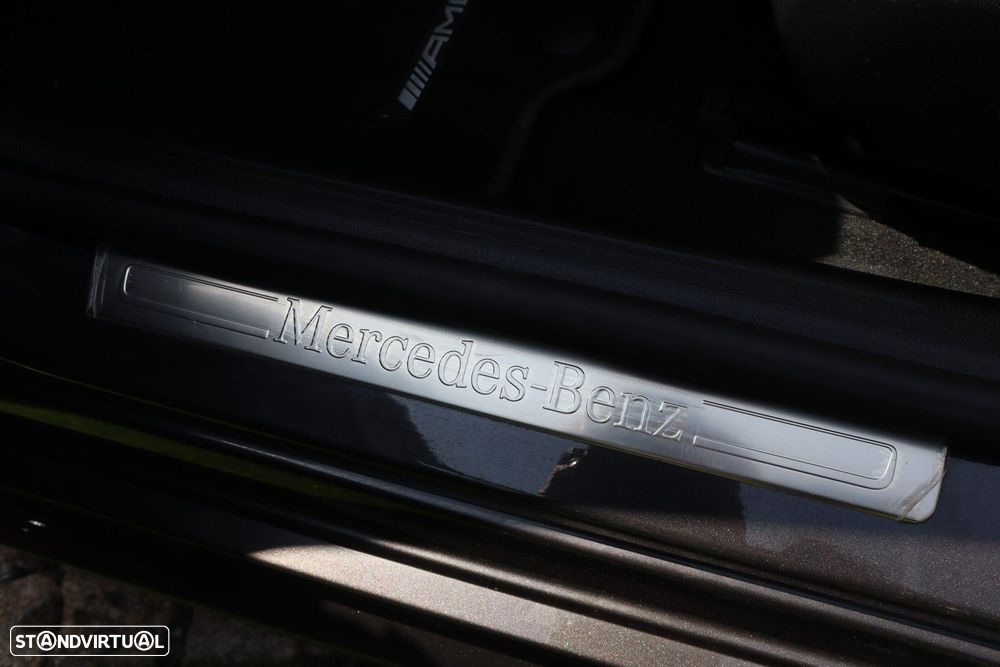 Mercedes-Benz C 300 e AMG Line - 49