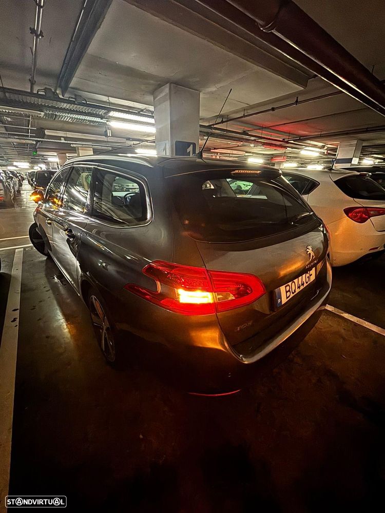 Peugeot 308 SW BlueHDi 130 EAT8 Stop & Start Allure Pack - 3