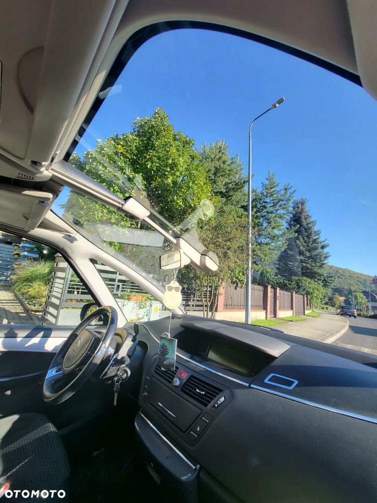 Citroën C4 Picasso - 11