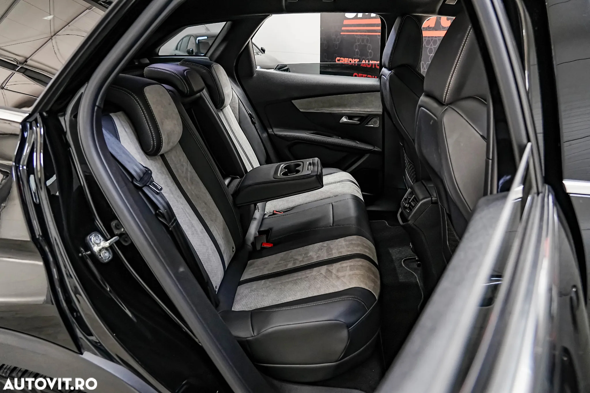 Peugeot 3008 PHEV EAT8 GT Pack - 11