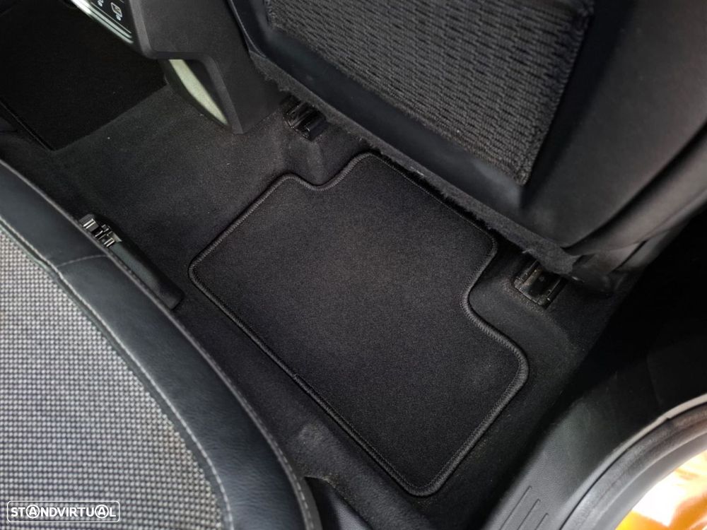 Renault Captur 1.0 TCe Exclusive - 27