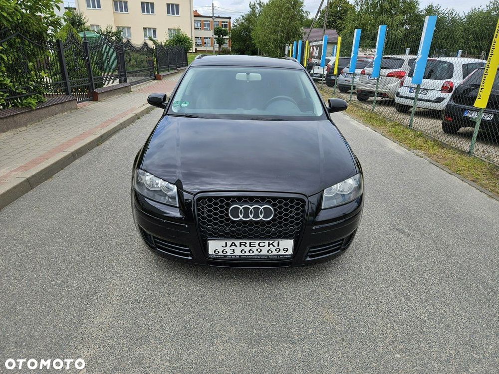 Audi A3 Sportback - 2
