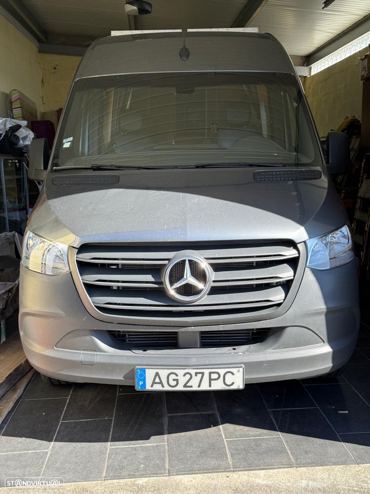 Mercedes-Benz Sprinter - 1
