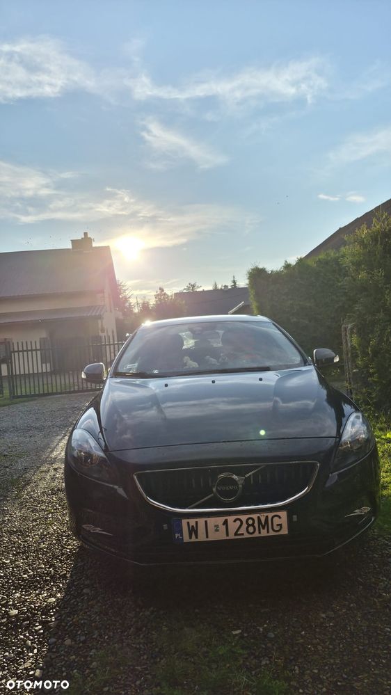 Volvo V40 2017 photo 2