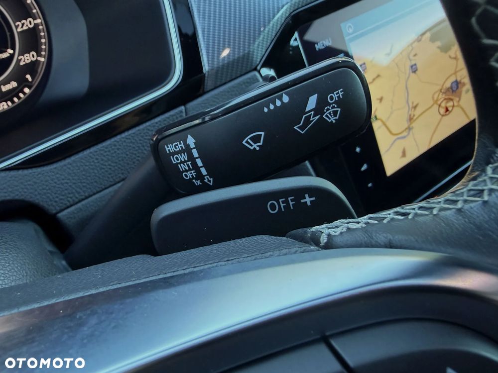 Volkswagen Arteon 2.0 TSI R-Line DSG - 25