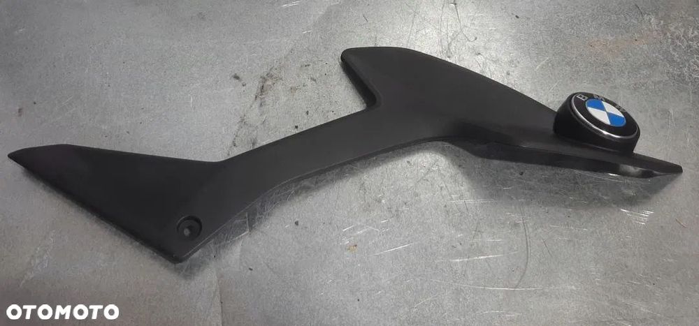 BMW G 310 R abs 17r bok boczek wypełnienie znaczek - 1