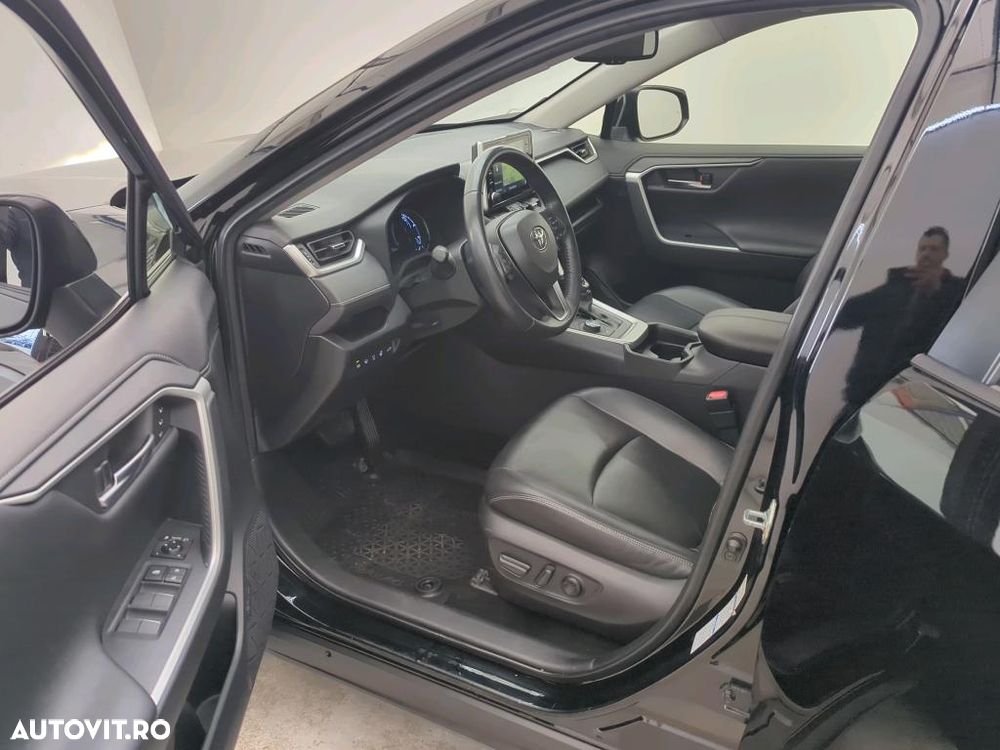Toyota RAV4 2.5 VVT-iE 4x4 Luxury - 4
