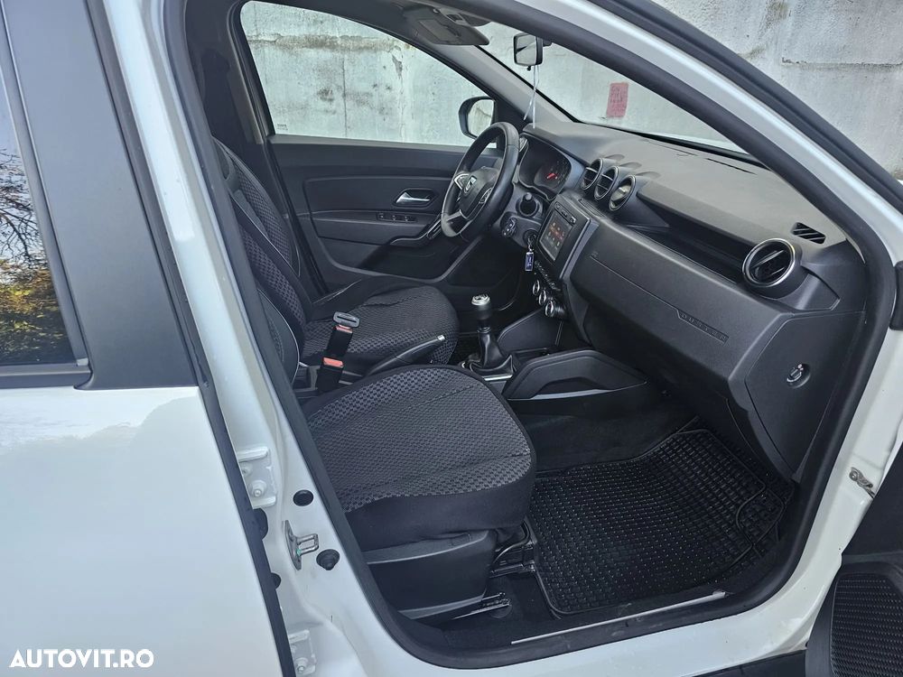 Dacia Duster 1.5 Blue dCi 4WD Essential - 12