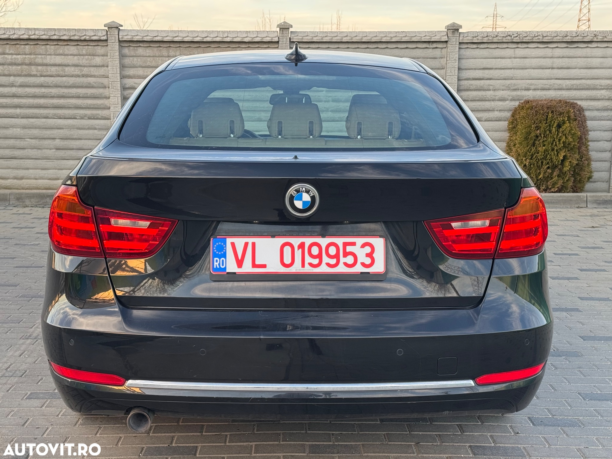 BMW Seria 3 320d GT Aut. Luxury Line - 5