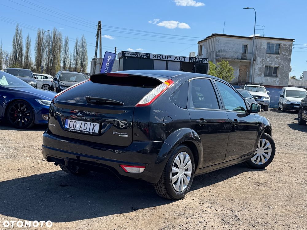 Ford Focus 1.8 Style+ - 10