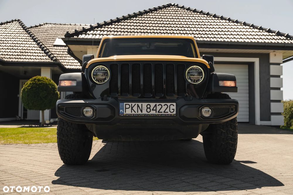 Jeep Wrangler - 4
