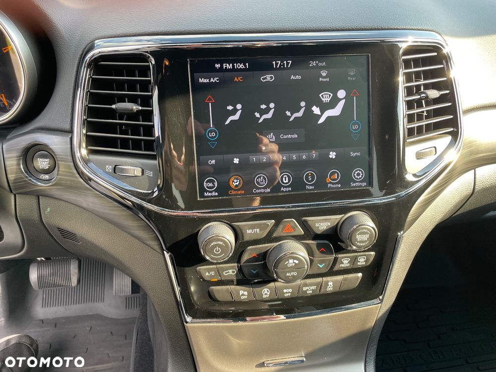 Jeep Grand Cherokee - 15