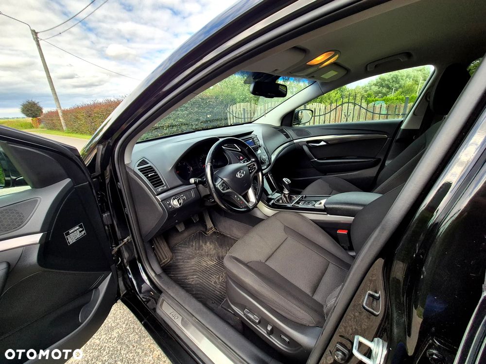 Hyundai i40 1.7 CRDi Comfort + - 26