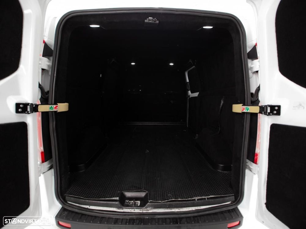 Ford Transit 130TDCi 300L2H1 Trend c/IVA - 6