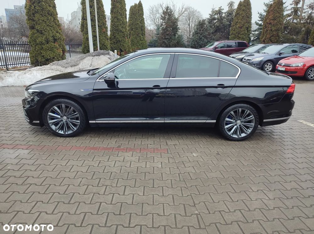 Volkswagen Passat - 3