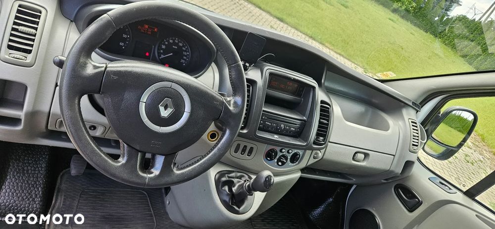 Renault Trafic - 2