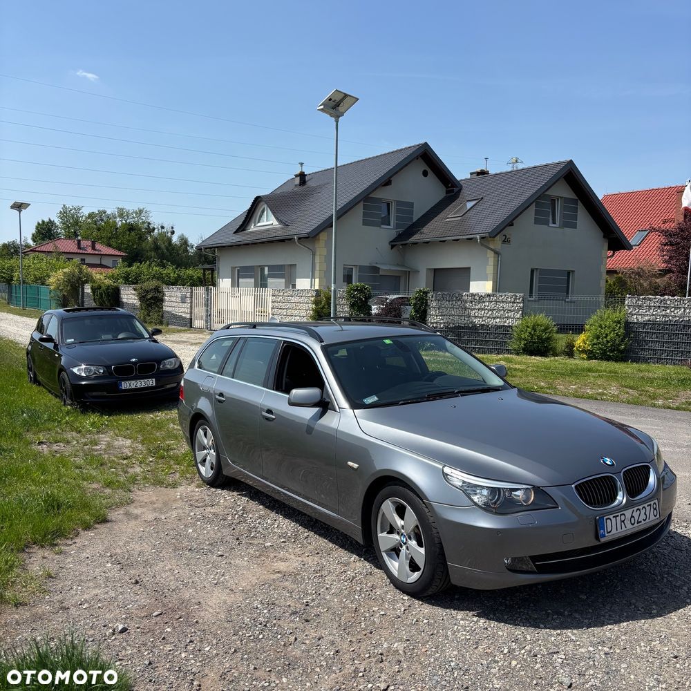 BMW Seria 5 525xi - 28