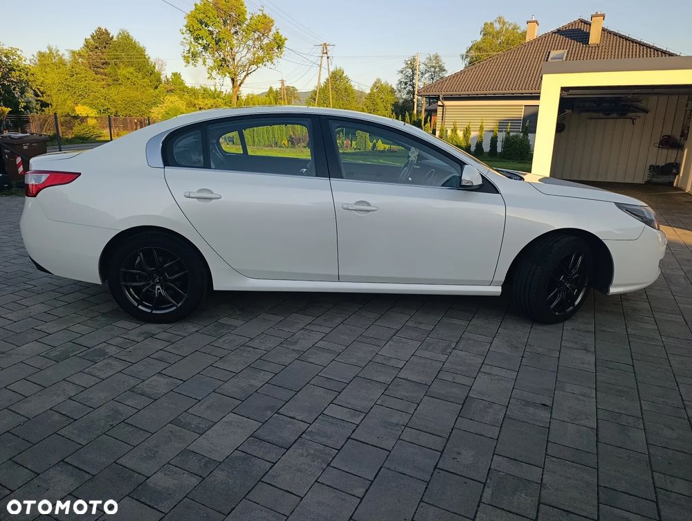 Renault Latitude 2.0 dCi Initiale - 11