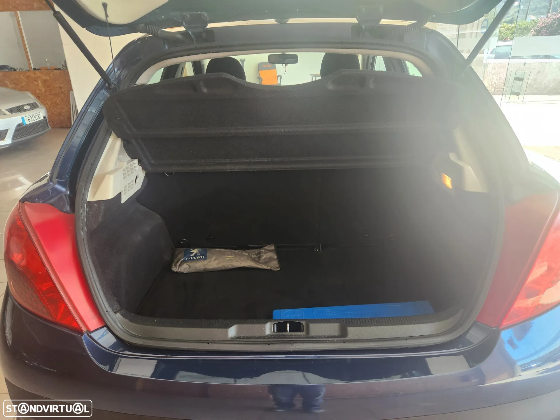 Peugeot 207 1.4 16V Trendy - 25