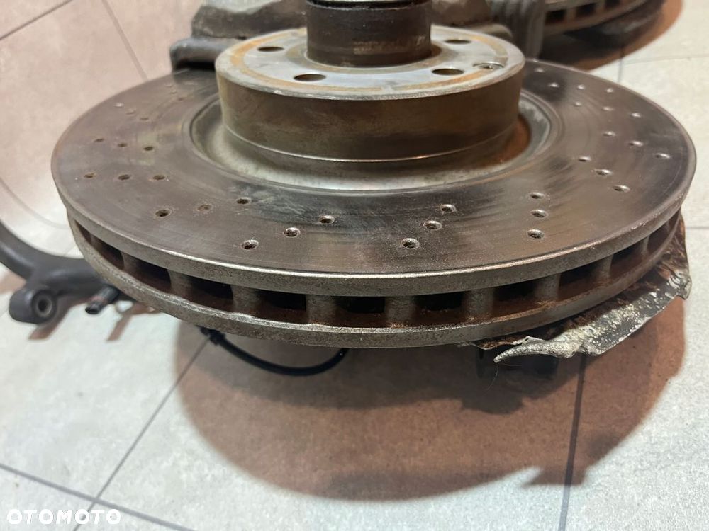 MERCEDES W221 3.0CDI ZWROTNICA ZACISK TARCZA PRZÓD - 5